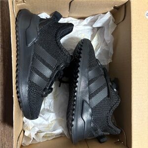 Adidas Toddler Size 5 Shoes